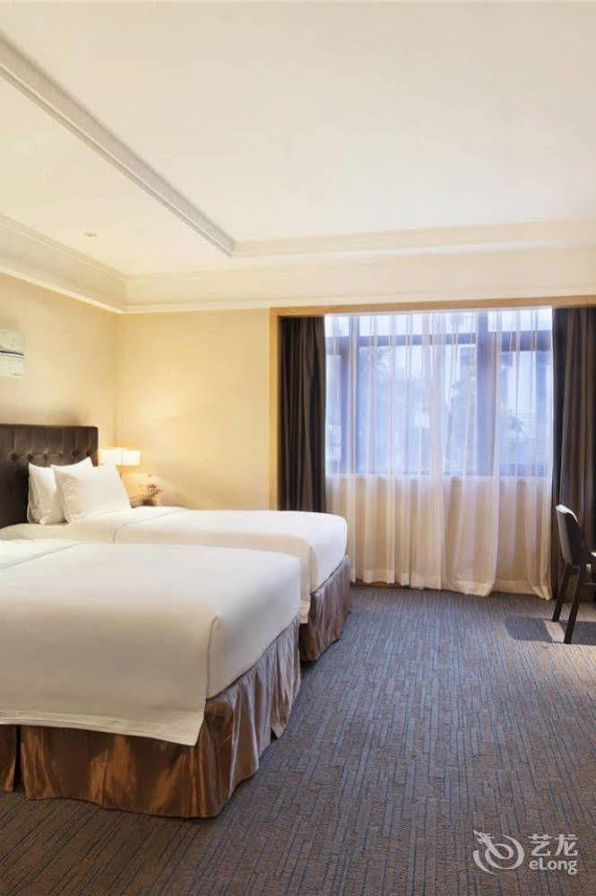Yiho Hotel Xiamen Huli Exterior foto